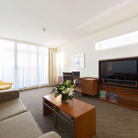 Novotel Canberra Bagian luar foto