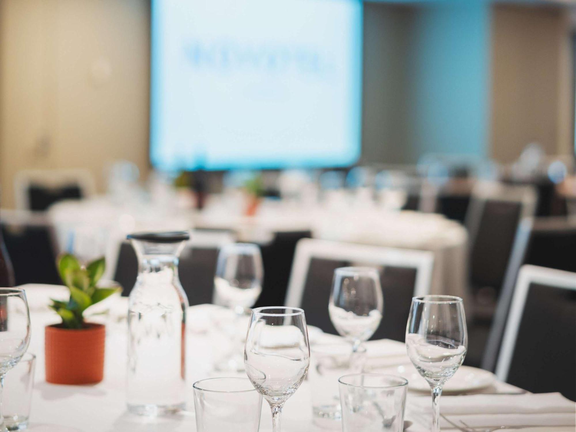 Novotel Canberra Bagian luar foto